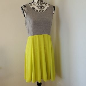 Apt. 9 dress size Medium
